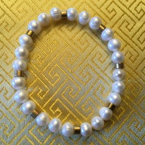 Pearl bracelet